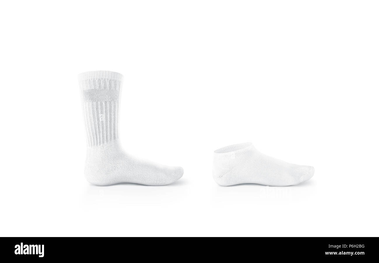 Leere weiße Socken design Mockup, lang und kurz, isoliert. Paar sport crew Baumwolle sox Verschleiß mock up. Klar soft Sock stand Präsentation. Männer, Basketball, Fußball, Tennis plain Gamaschen Vorlage. Stockfoto Leere weiße Socken design Mockup, lang und kurz, isoliert. Paar sport crew Baumwolle sox Verschleiß mock up. Klar soft Sock stand Präsentation. Männer, Basketball, Fußball, Tennis plain Gamaschen Vorlage. Stockfoto