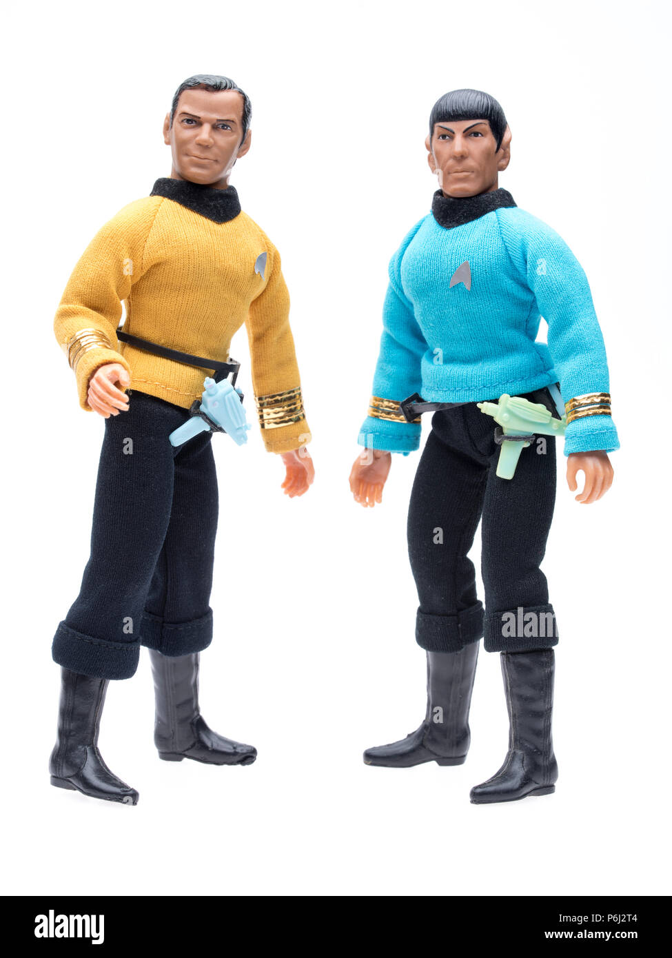 1974 MEGO Star Trek Captain Kirk und Spock Action Figur mit Phaser und Communicator. Stockfoto