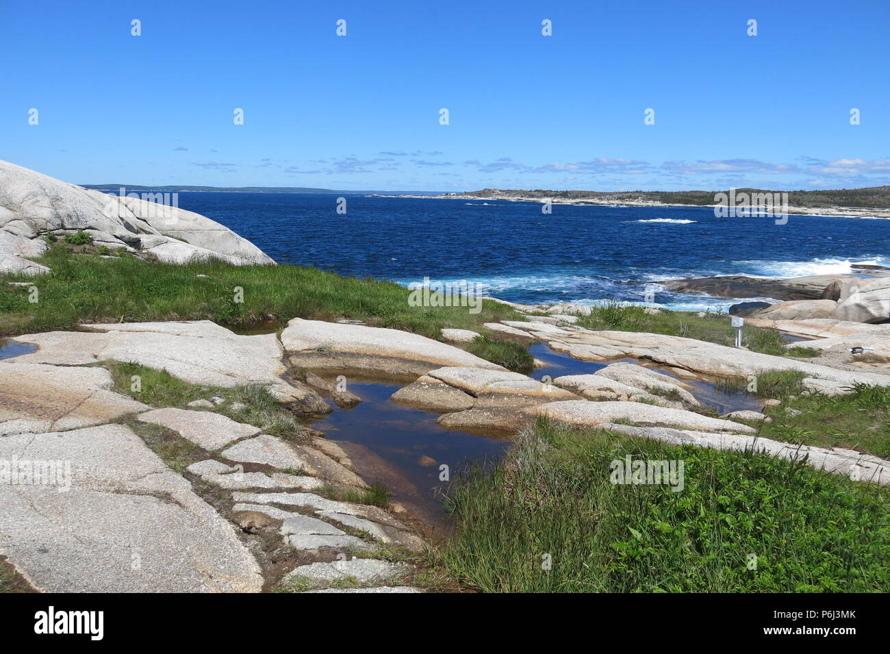 Die spektakulären Granit Findlinge und Felsen der Bluenose Küste bei Peggys Cove, Nova Scotia, Kanada Stockfoto