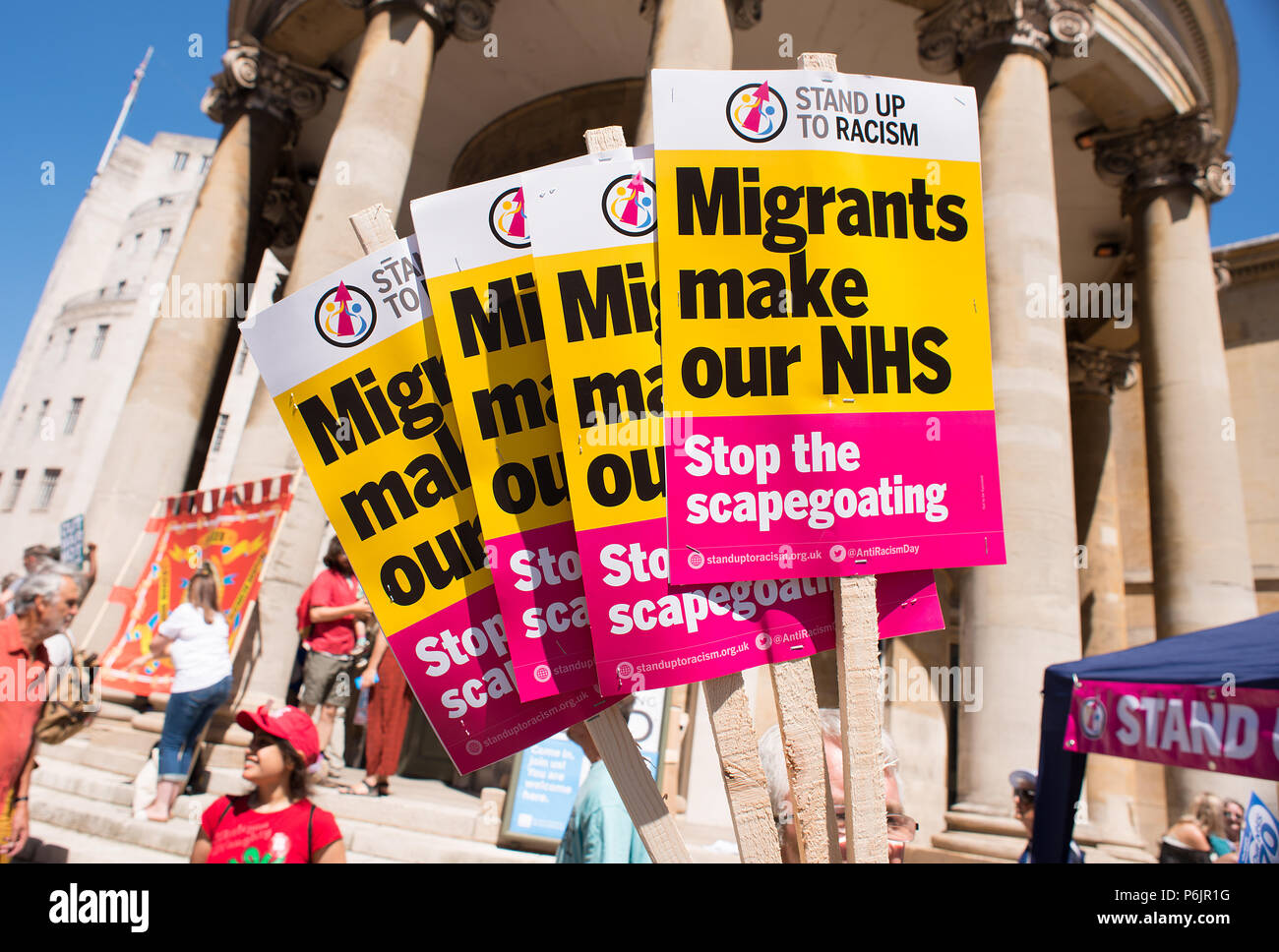 Die demonstranten an der NHS bei 70 Demonstration in London, UK, anspruchsvolle der NHS in öffentlichem Besitz sein und der ist kostenlos für alle mit der richtigen Finanzierung und Personalausstattung. Stockfoto