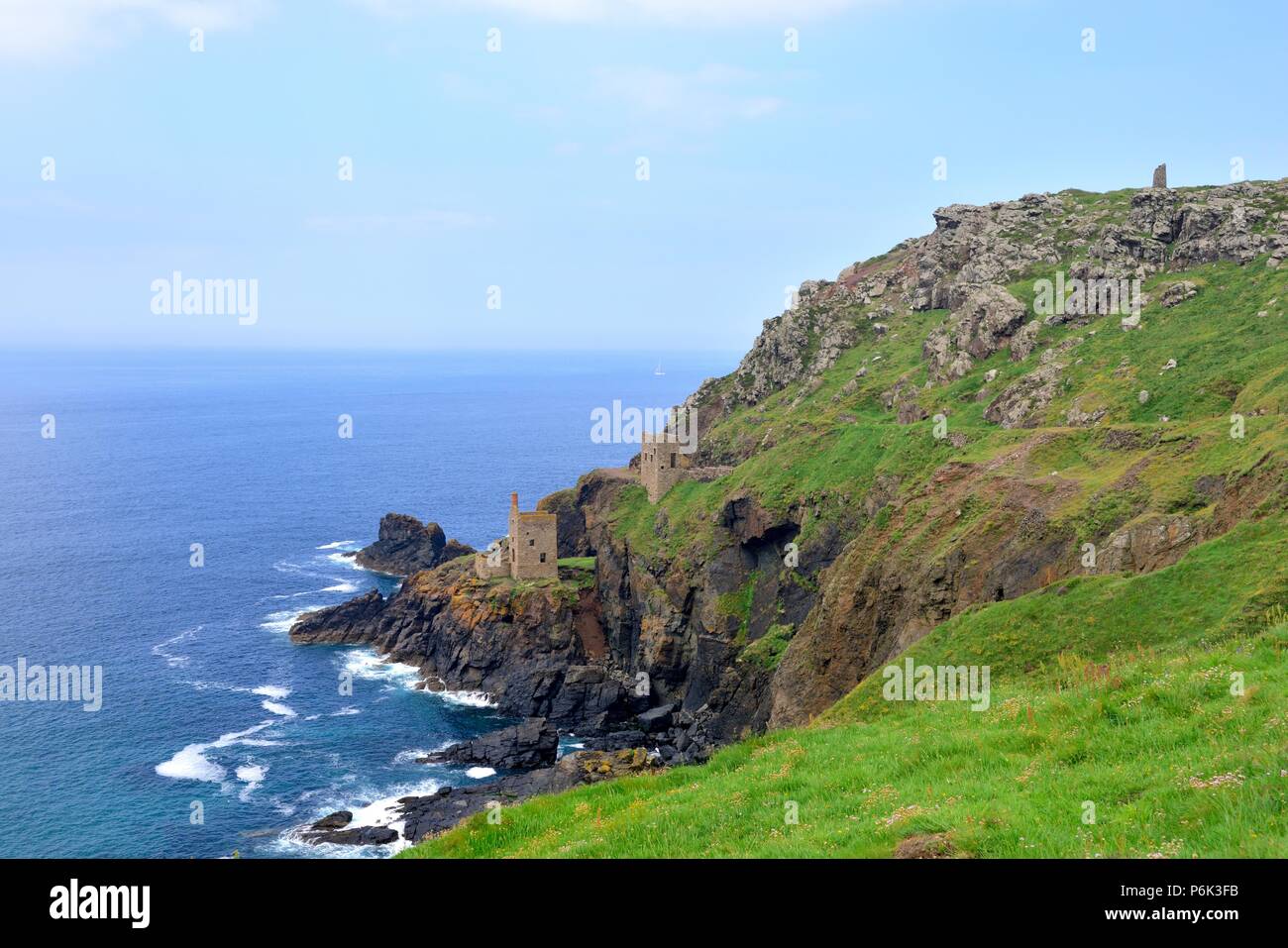 Die Kronen Motor Häuser, zinnminen, Penwith Botallack, Cornwall, England, Großbritannien Stockfoto