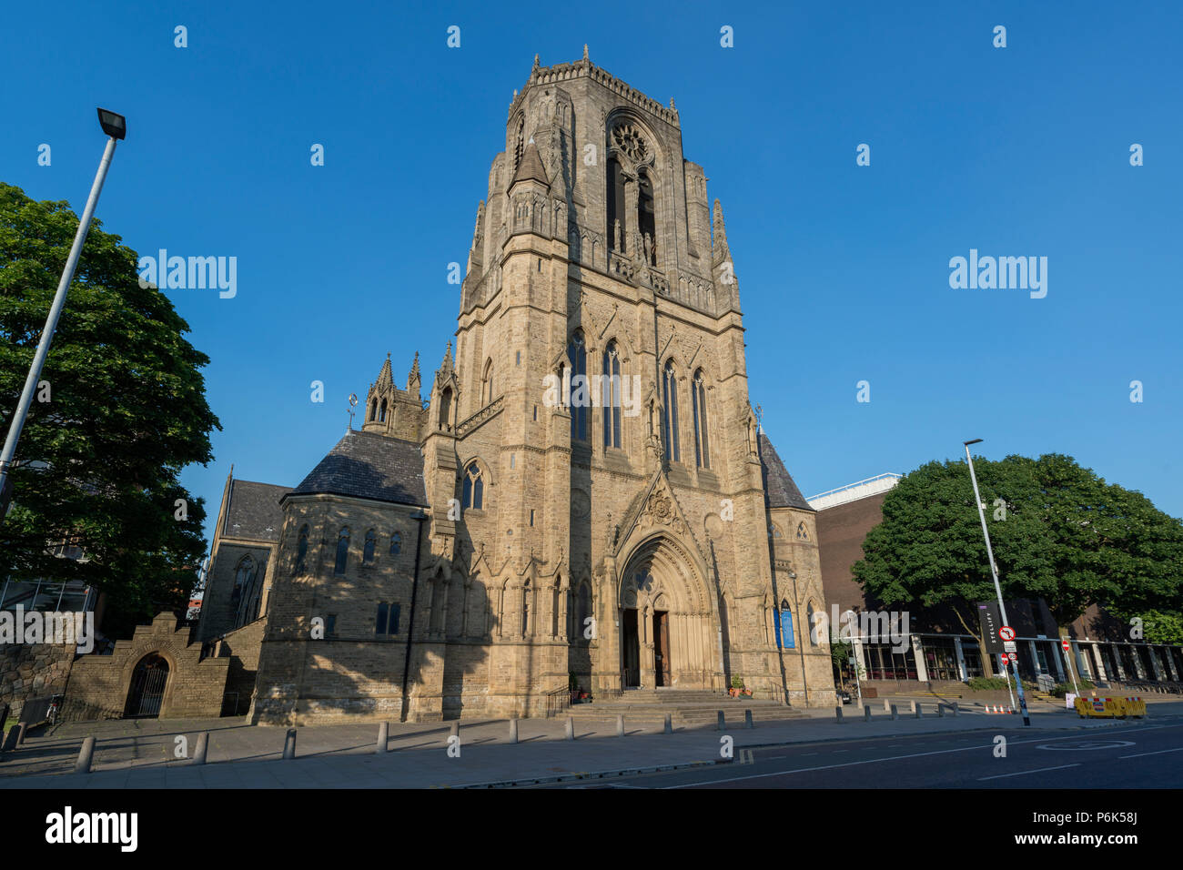 Die Kirche des heiligen Namens Jesu, auf der Oxford Road, Manchester. Stockfoto