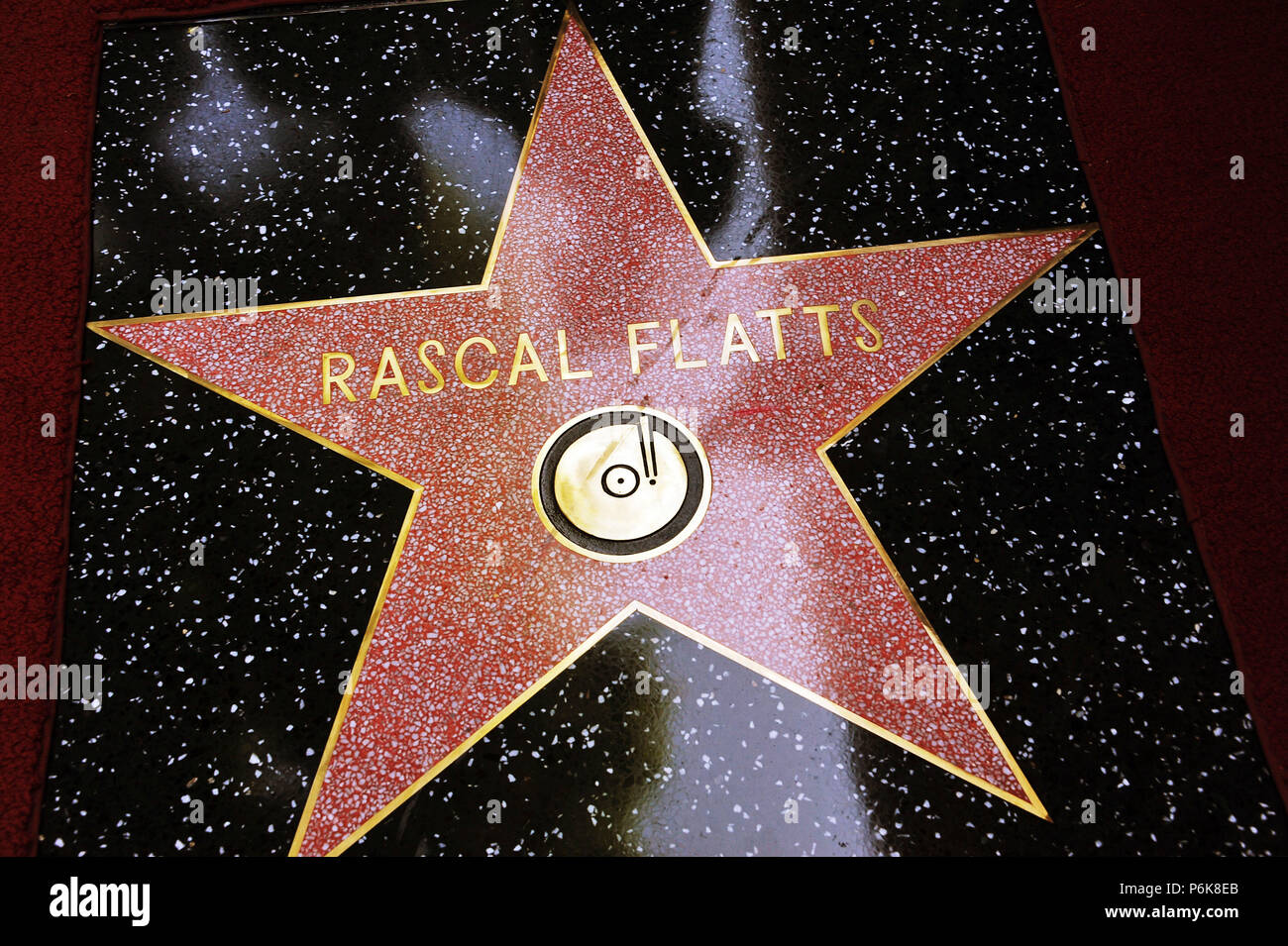 Gary LeVox (Lead Vocals), Jay DeMarcus (Bassist und Background vocals), Joe Don Rooney Rascal Flatts geehrt mit einem Stern auf dem Hollywood Walk of Fame in Los Angeles. RasCal Flatts - Star 10 Veranstaltung in Hollywood Leben - Kalifornien, Red Carpet Event, USA, Filmindustrie, Prominente, Fotografie, Bestof, Kunst, Kultur und Unterhaltung, Topix prominente Mode, Besten, Hollywood Leben, Event in Hollywood Leben - Kalifornien, Film Stars, TV Stars, Musik, Promis, Topix, Bestof, Kunst, Kultur und Unterhaltung, Fotografie, Anfrage tsuni@Gamma-USA.com, Kredit Tsuni/USA, Honore Stockfoto