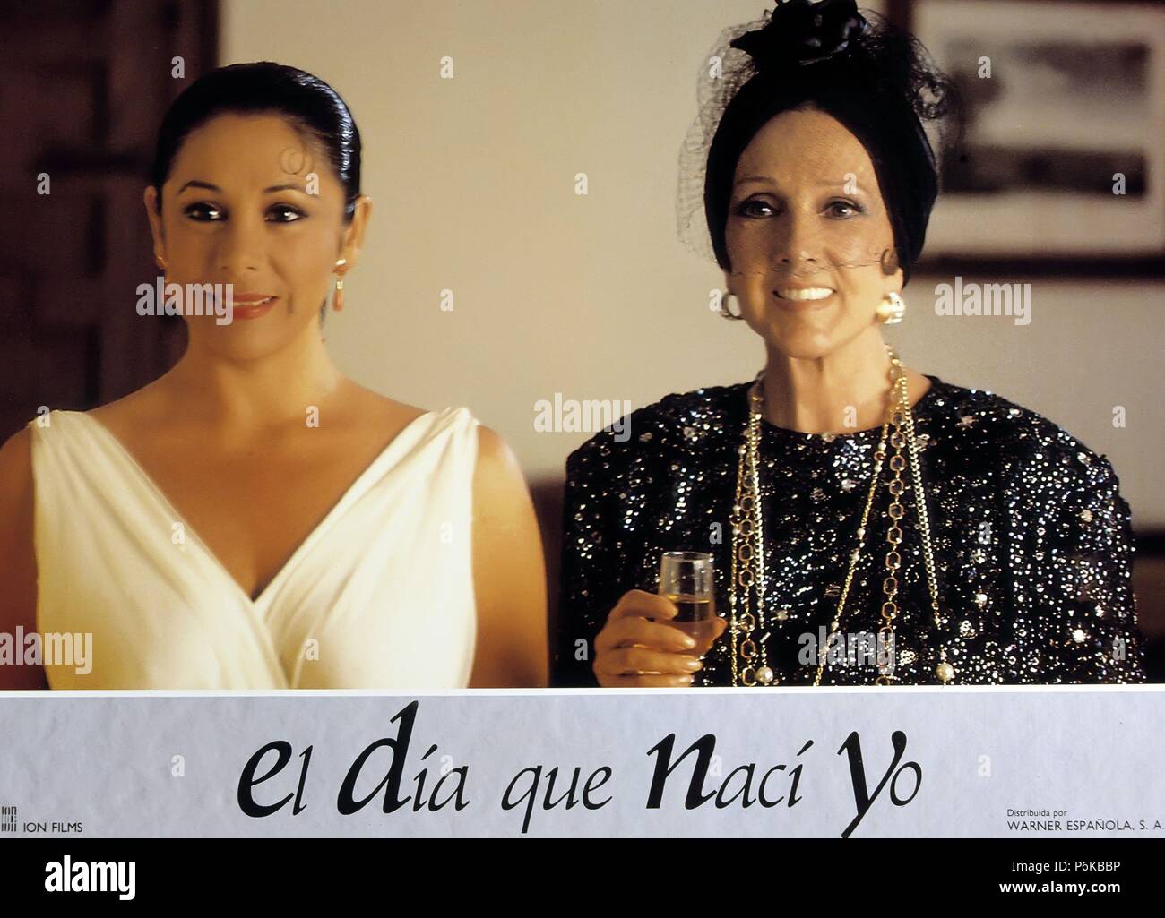 PANTOJA, Isabel. MARIA ISABEL PANTOJA MARTIN. CANTANTE ESPAÑOLA. SEVILLA 1956 -. "EL DIA QUE NACI YO'. Direktor, PEDRO OLEA. AÑO 1991. JUNTO A AMPARO RIVELLES. Stockfoto