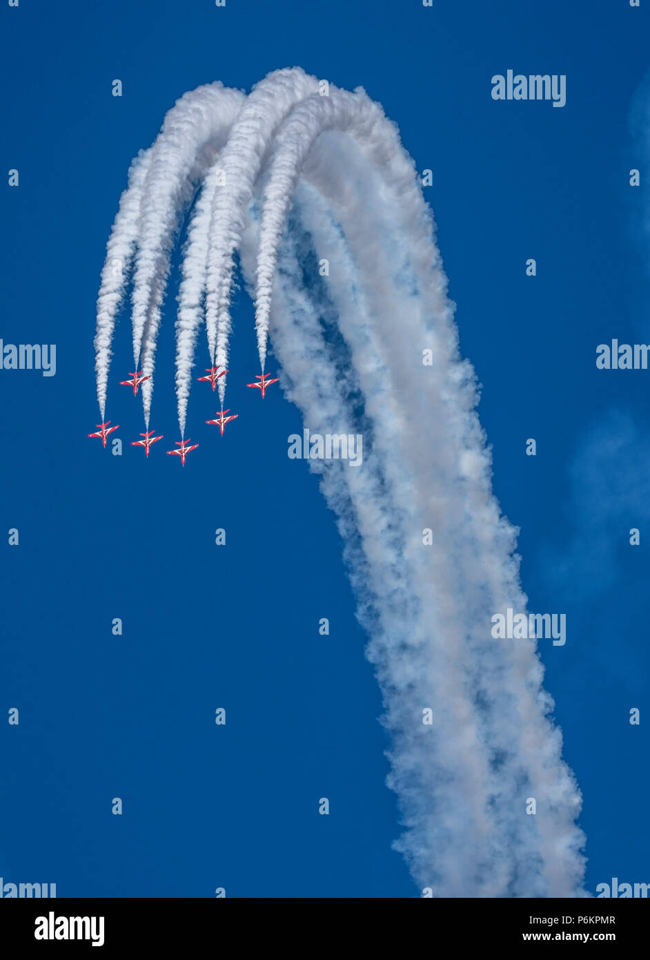 Die Royal Air Force Aerobatic Team, die roten Pfeile, ist eines der besten Kunstflug der Welt Anzeige Teams Stockfoto