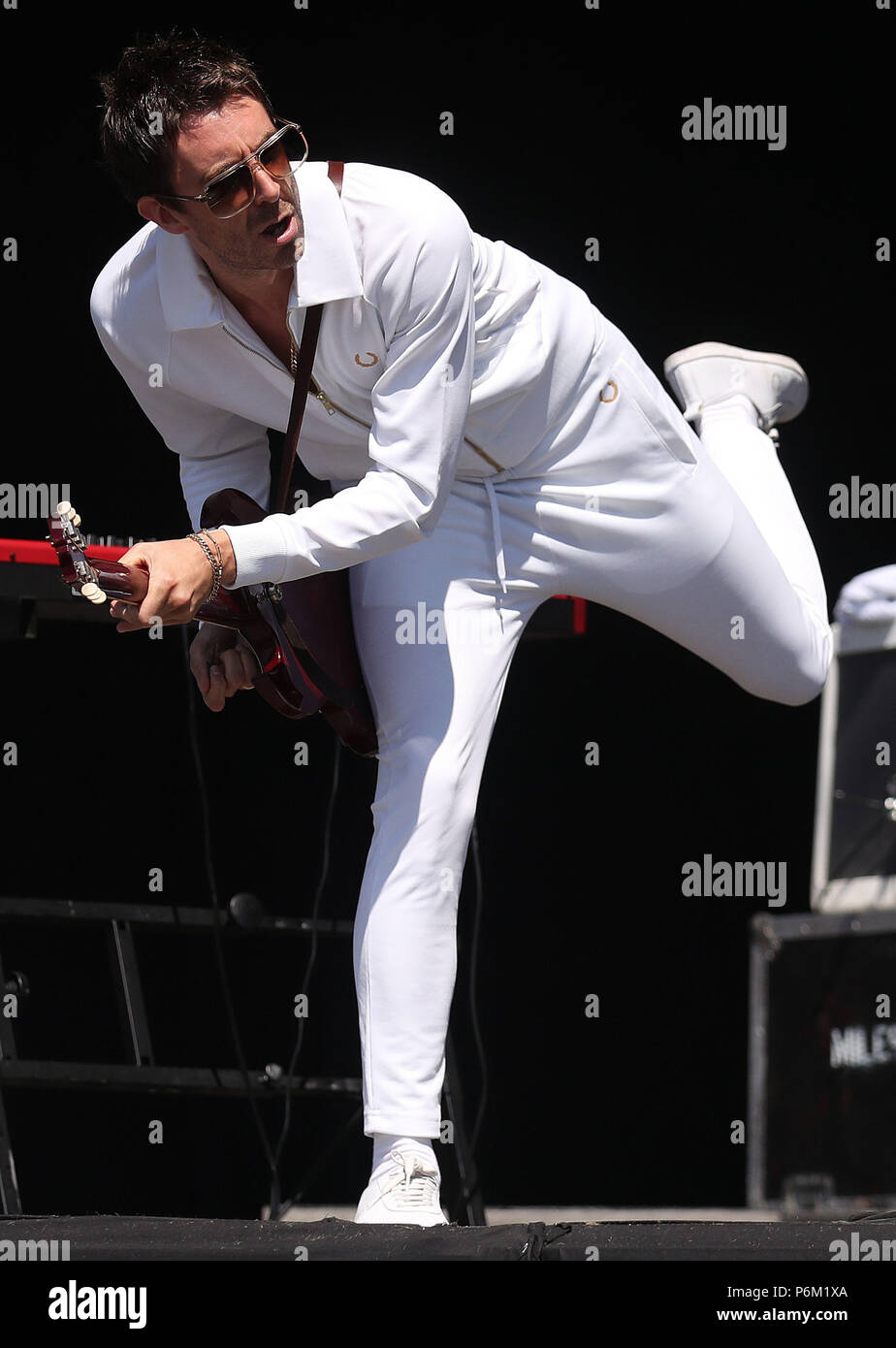 Miles Kane führt auf der Hauptbühne während des TRNSMT Festival auf Glasgow Green in Glasgow. Stockfoto