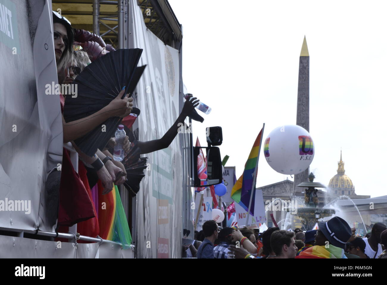 Frankreich/Paris/Marche des Fiertés (Gay Pride) Le 30/06/2018 La Communauté Gay et Lesbienne s'est à l'rassemblé Anlässlich de la traditionnelle Marche des Fiertés à Paris Die schwule und lesbische Gemeinschaft versammelt anlässlich der traditionellen Wandern der Stolz in Paris. Stockfoto