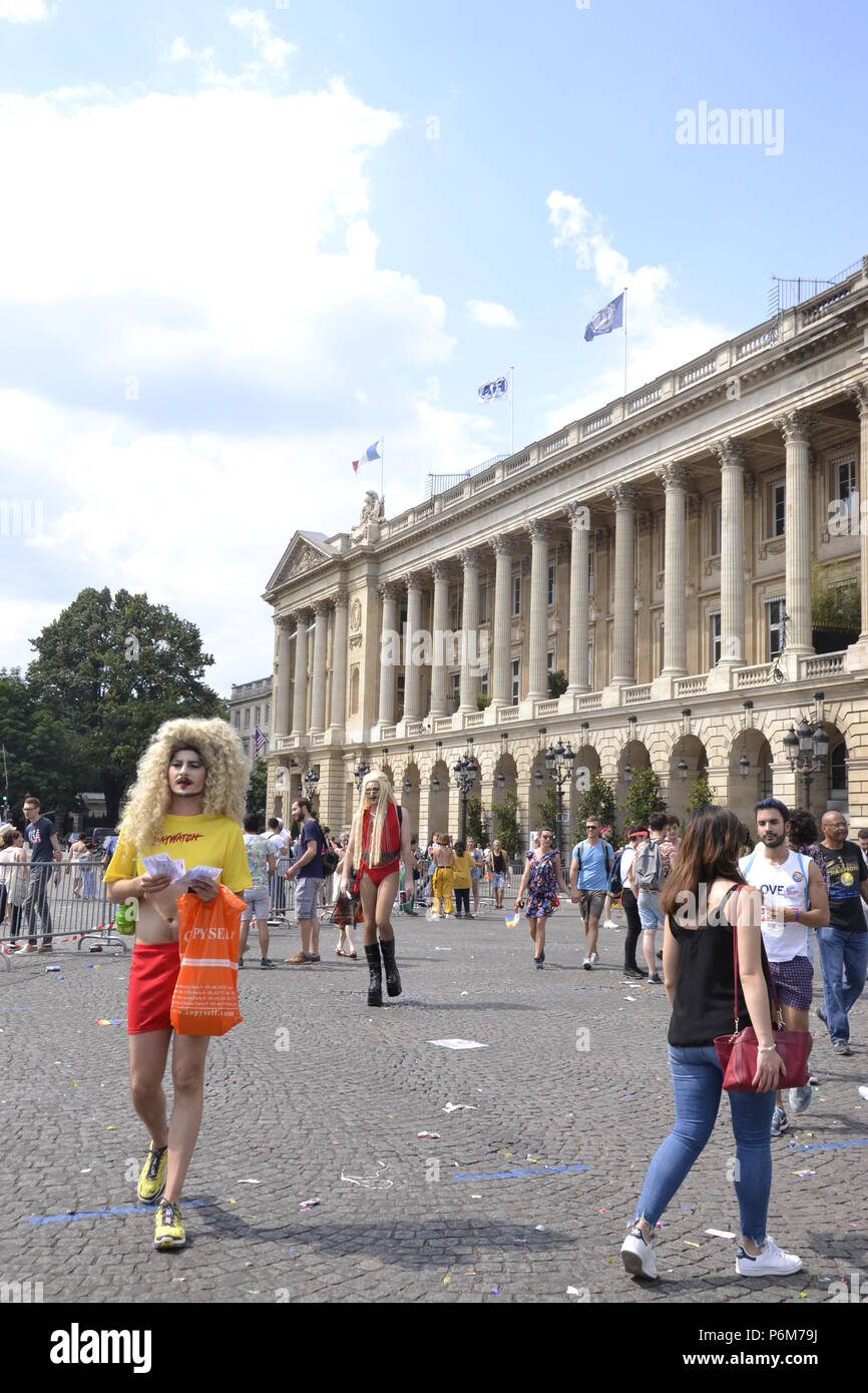 Frankreich/Paris/Marche des Fiertés (Gay Pride) Le 30/06/2018 La Communauté Gay et Lesbienne s'est à l'rassemblé Anlässlich de la traditionnelle Marche des Fiertés à Paris Die schwule und lesbische Gemeinschaft versammelt anlässlich der traditionellen Wandern der Stolz in Paris. Stockfoto