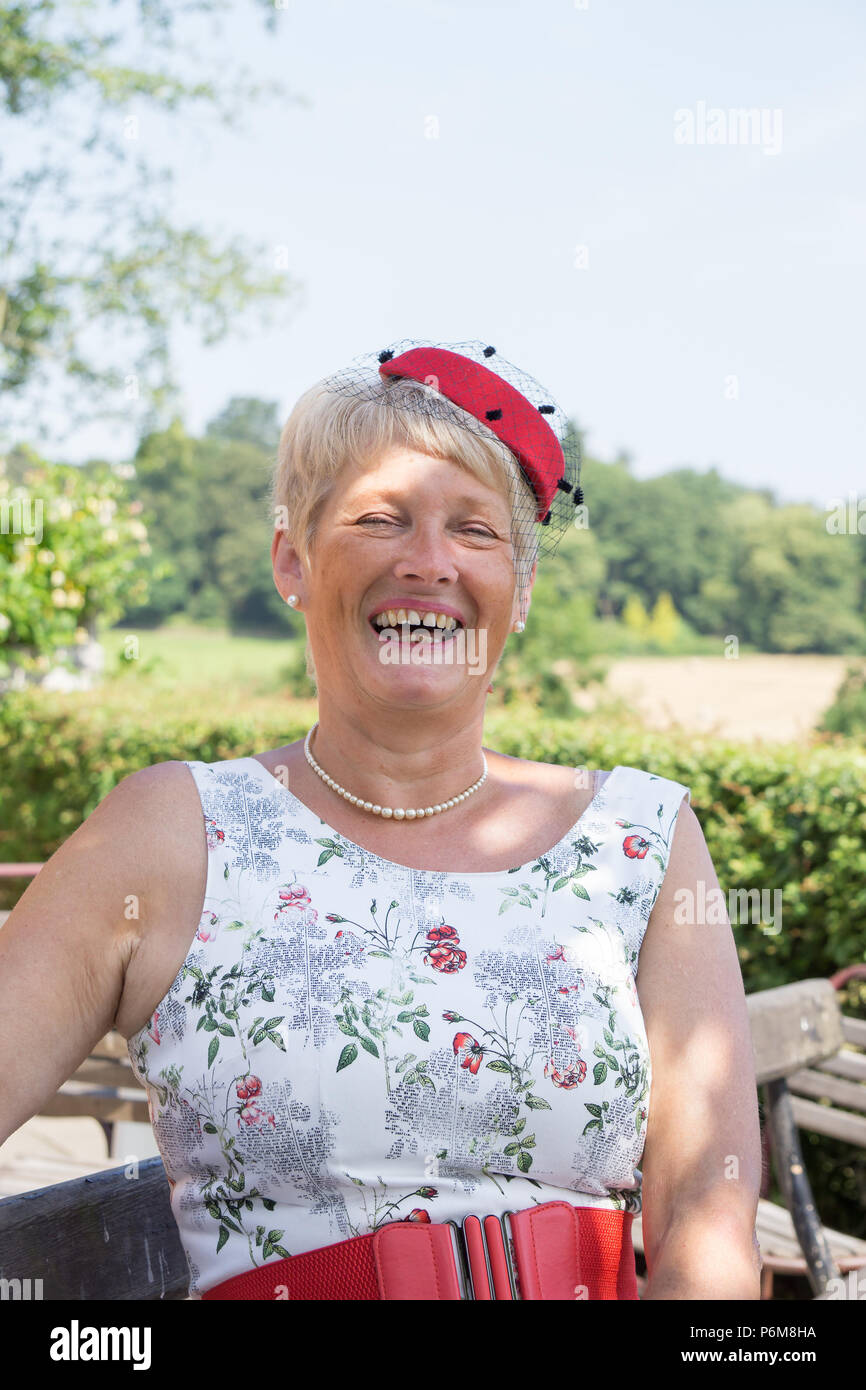 Kidderminster, Großbritannien. 1. Juli 2018. Eine Reise zurück in die Zeit weiterhin an der Severn Valley Railway, wie alle Beteiligten die Uhr zurück in die 1940er Jahre. Besucher und Mitarbeiter ziehen alle Register einer realistischen Kriegszeiten Großbritannien von allen auf diesem Erbe Eisenbahnstrecke erfahren wird, zu gewährleisten. Quelle: Lee Hudson/Alamy leben Nachrichten Stockfoto