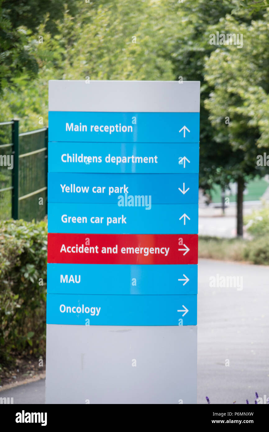 Besucher signage an Worcester Royal Hospital, Worcester, Worcestershire, England, Großbritannien Stockfoto