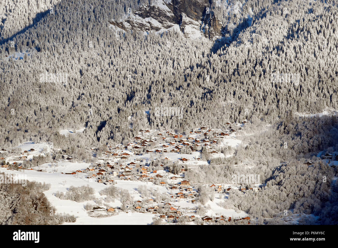 Die französischen Alpen. Dorf von Passy im Winter. Frankreich. Stockfoto