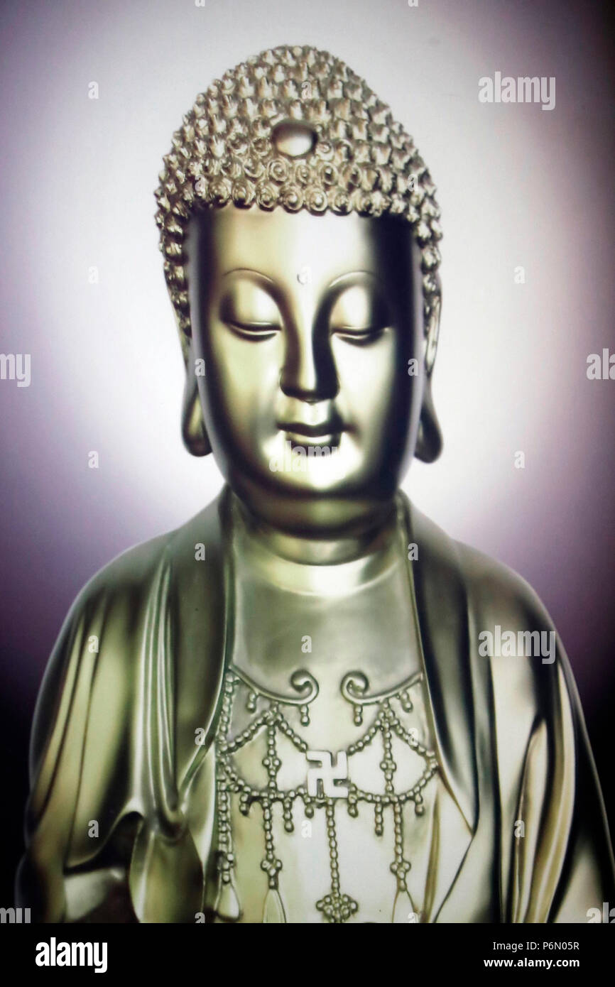 Phuoc Thanh buddhistischen Pagode. Golden Buddha Malerei. Cai. Vietnam. Stockfoto