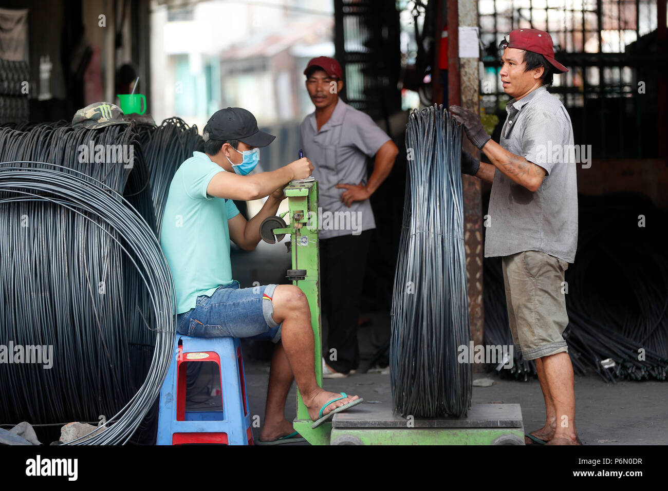 Beton-rippenstahl für Beton Verstärken bau Bauindustrie. Bauarbeiter. Waage. Cai. Vietnam. Stockfoto