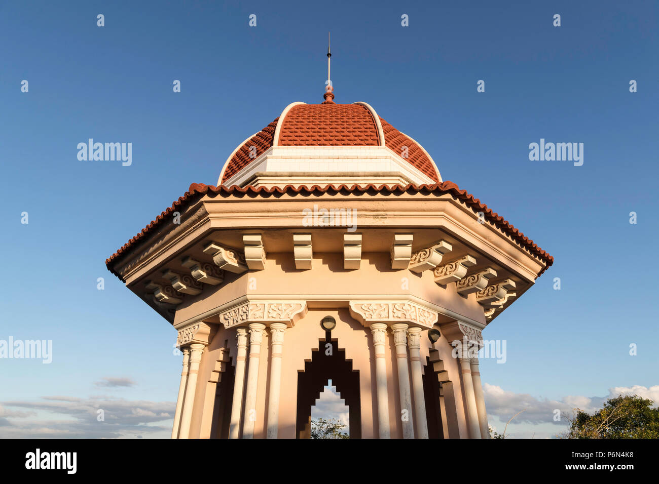 Außenansicht des Palacio de Valle, Valle's Palace, Punta Gorda, Cienfuegos, Kuba. Stockfoto