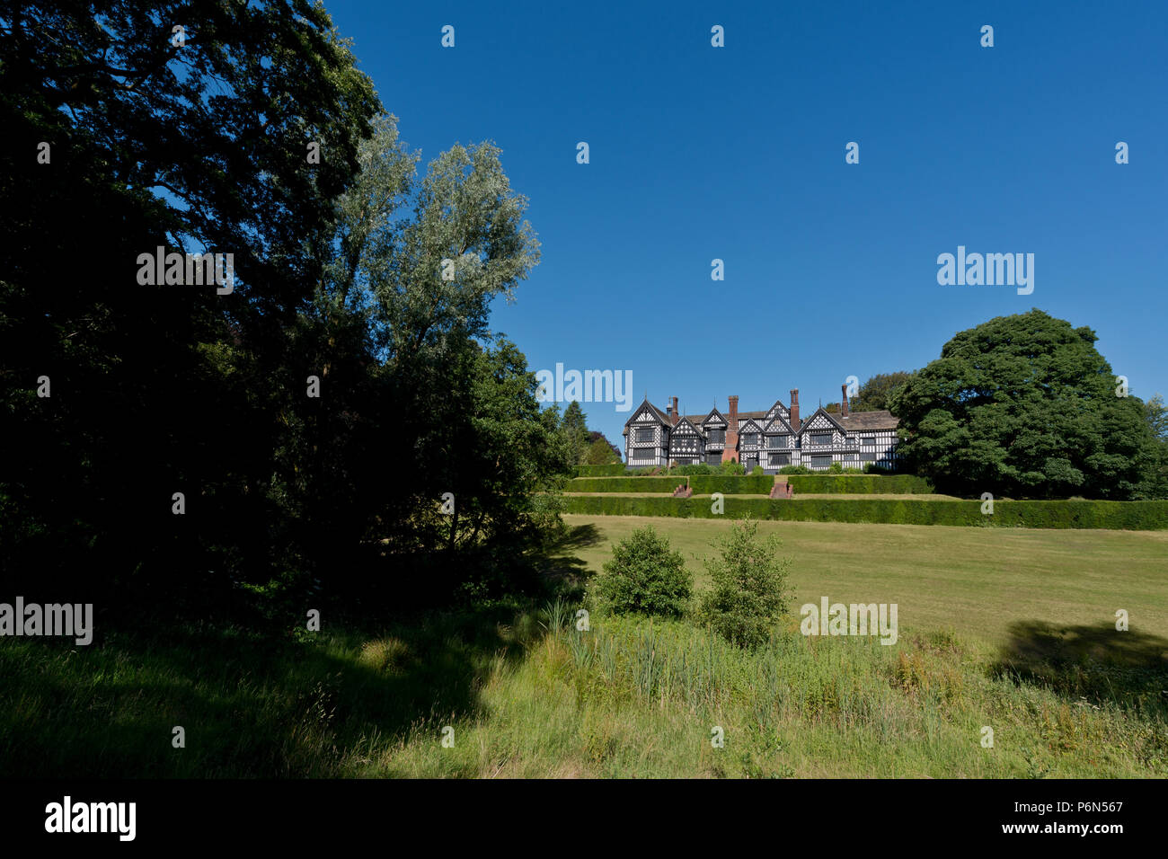 Bramall Hall im Bramhall, Stockport, Cheshire befindet. Stockfoto