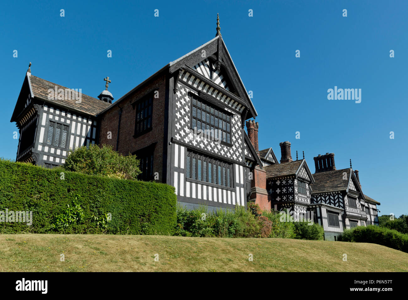 Bramall Hall im Bramhall, Stockport, Cheshire befindet. Stockfoto