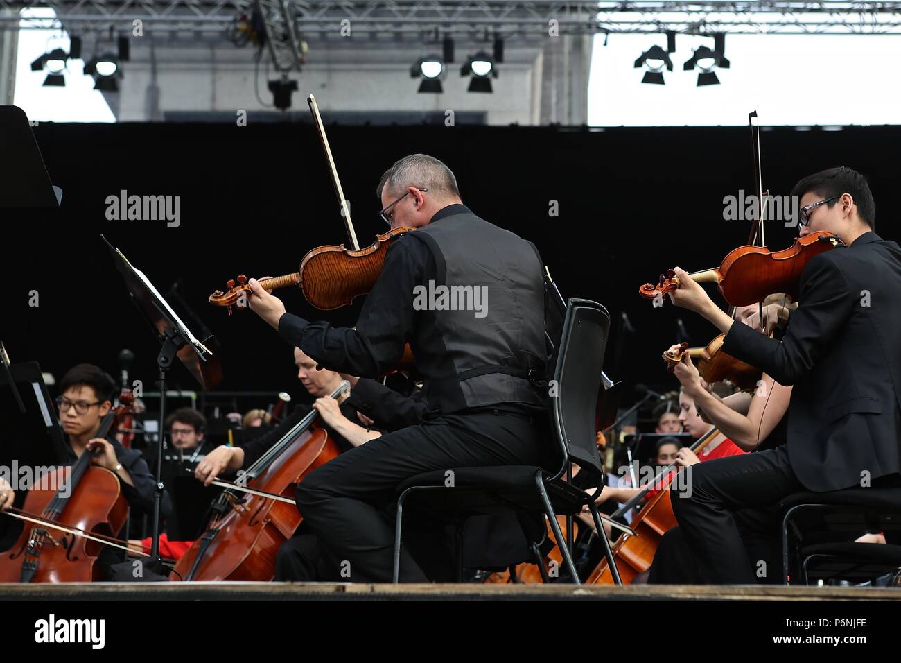 Sir Simon Rattle und Major von London am Konzert Trafalgar Square Sonntag, den 1. Juli 2018 Stockfoto