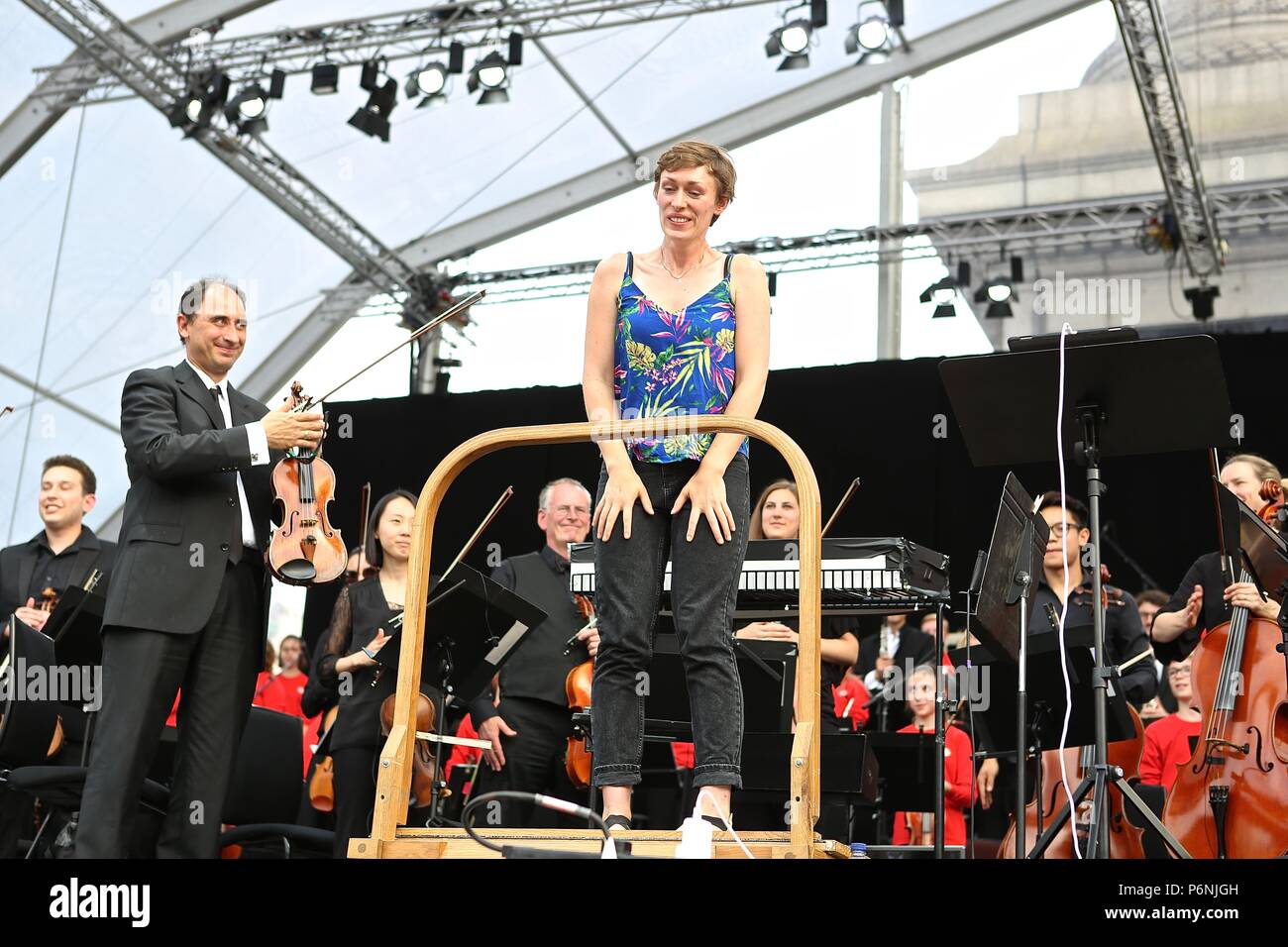 Sir Simon Rattle und Major von London am Konzert Trafalgar Square Sonntag, den 1. Juli 2018 Stockfoto