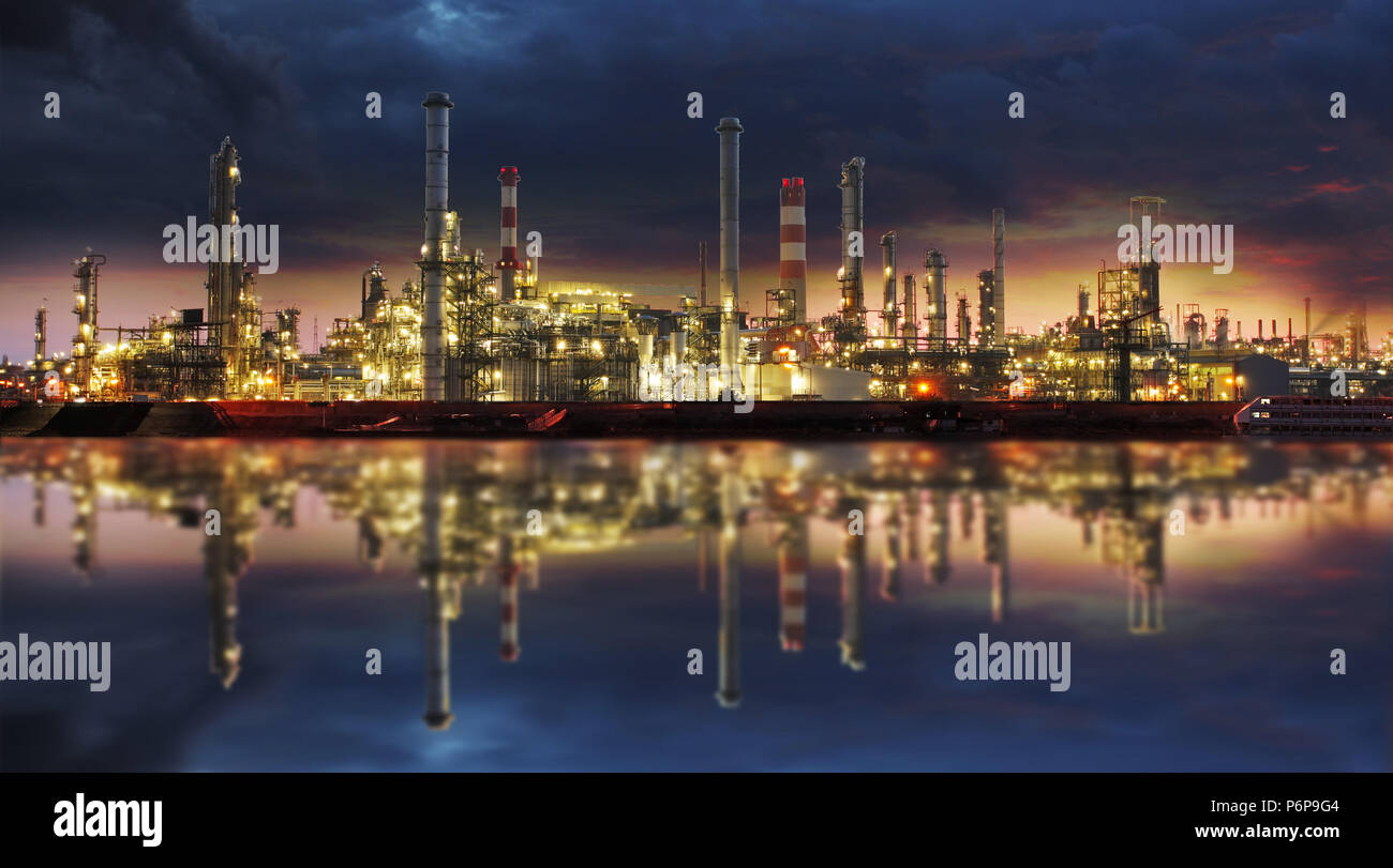 Petrochemische Industrie - Öl Refinert und Fabrik Stockfoto
