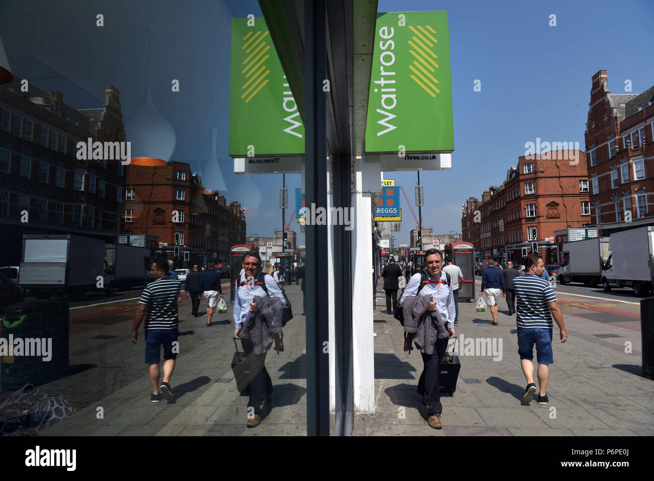 Supermarkt Waitrose auf Camden Hight Street, North London. Die John Lewis Partnership hat angekündigt, sie werden diesen Store verkauft Aldi Stockfoto