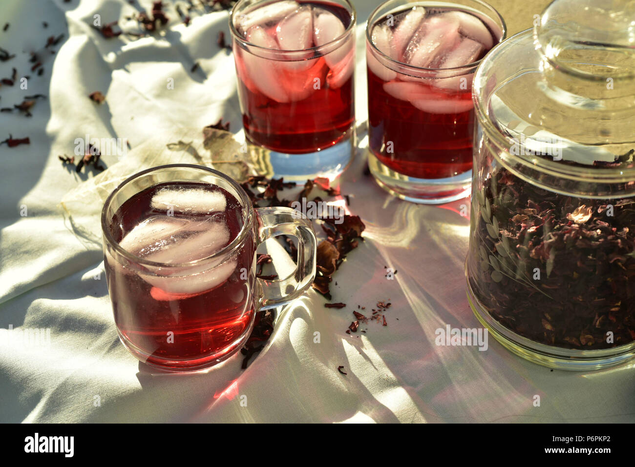 Eis teacold Sommer trinken Hibiskus Blume Blütenblatt Kaffee Stockfoto