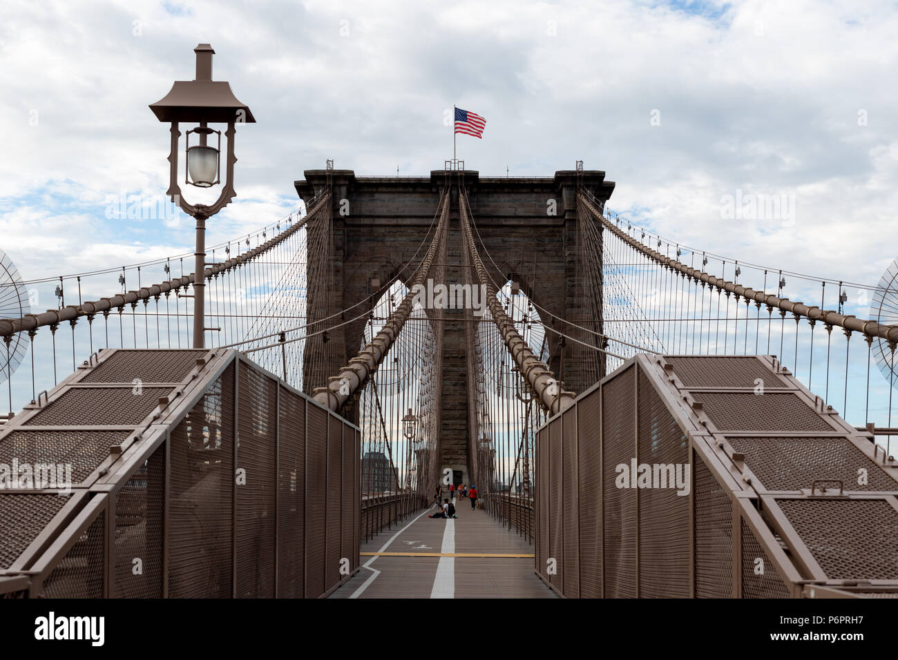 New York City/USA - 20.Juni 2018: Brooklyn Bridge, die am frühen Morgen in New York City Stockfoto