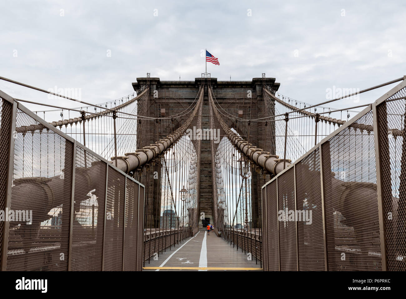 New York City/USA - 20.Juni 2018: Brooklyn Bridge, die am frühen Morgen in New York City Stockfoto