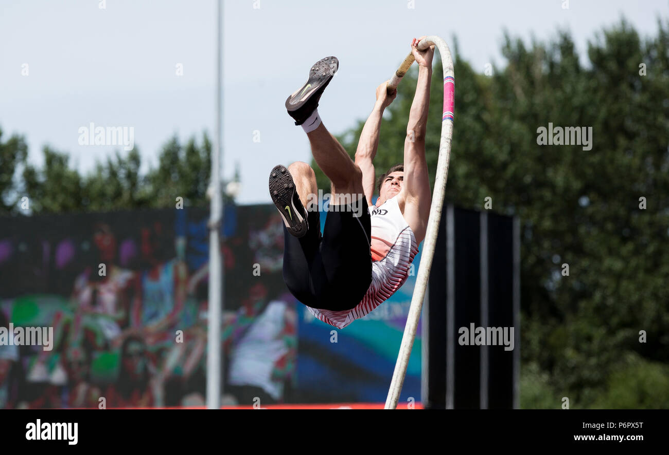 Birmingham, Großbritannien. 1. Juli 2018. Harry Coppell konkurrieren in der Endrunde der mens Stabhochsprung während der Tag Zwei der Britischen Leichtathletik Meisterschaften an Alexander Stadium, Birmingham. Bild Datum: 1.Juli 2018. Foto: James Wilson/UK Sports Agency Credit: UK Sports Agency/Alamy leben Nachrichten Stockfoto