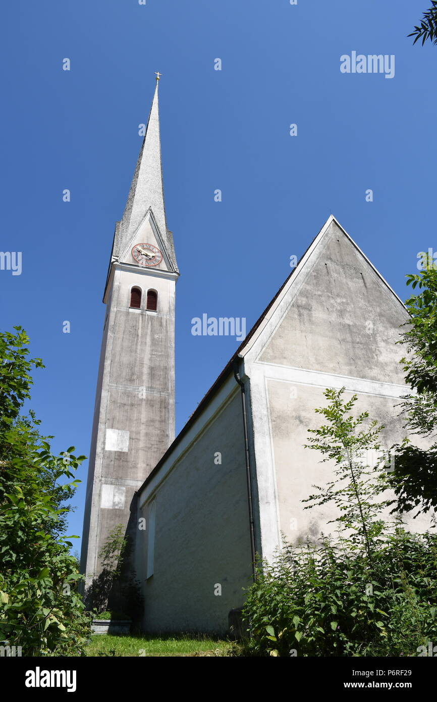 Kirche St. Johannes und Paulus Mauerkirchen Chiemgau Chiemsee Stockfoto