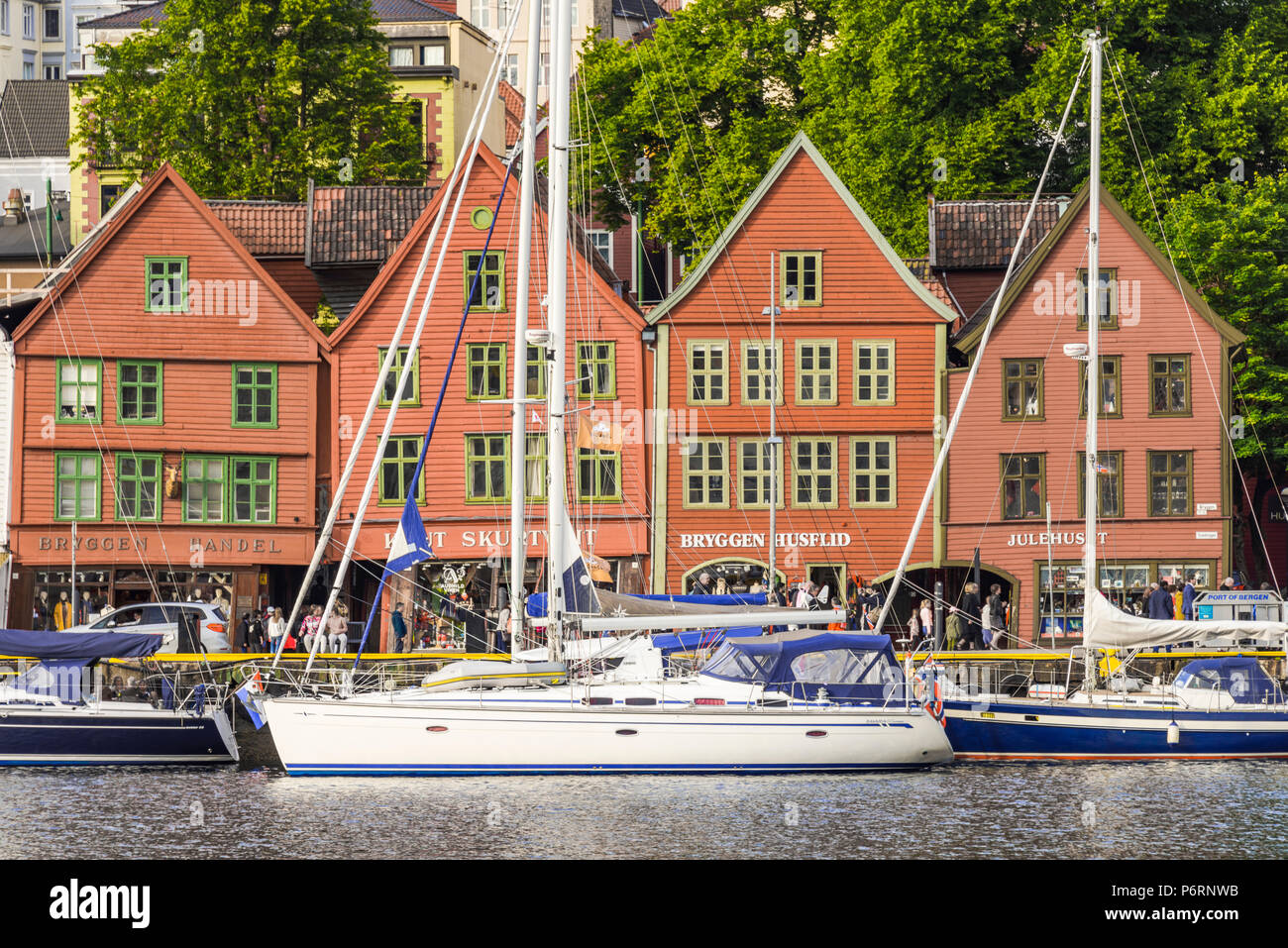 Alte Hansestadt Gebäude von Bryggen in Bergen, Norwegen, Front Stockfoto