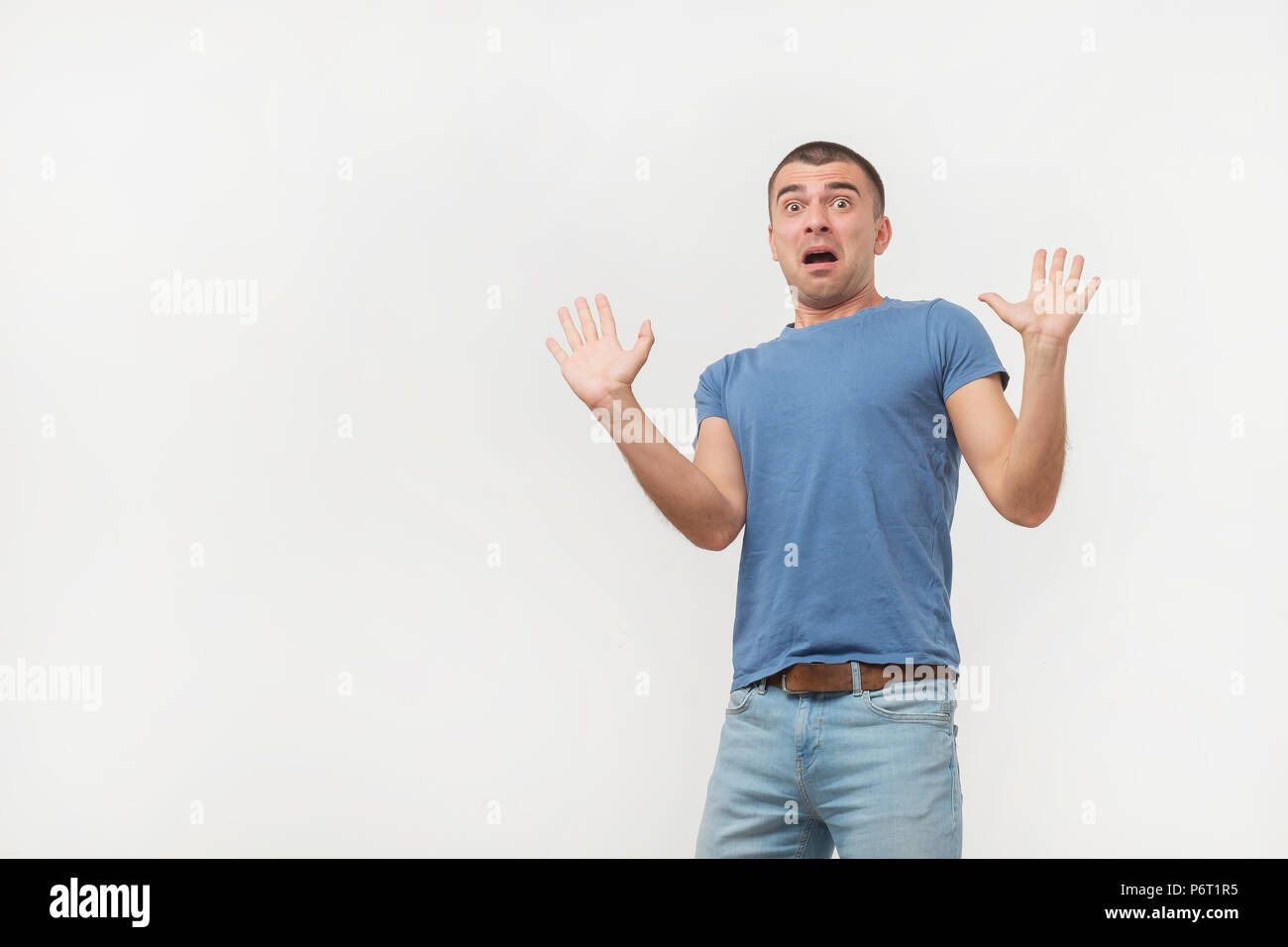 Ich habe Angst. Portrait der Angst Hispanic Mann. Stockfoto