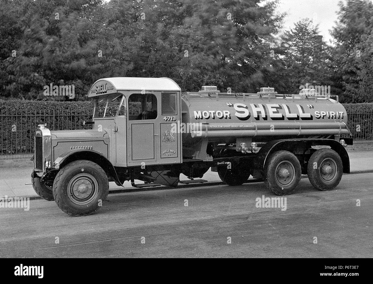 1929 Thornycroft Shell-tankstelle Tanker Stockfoto