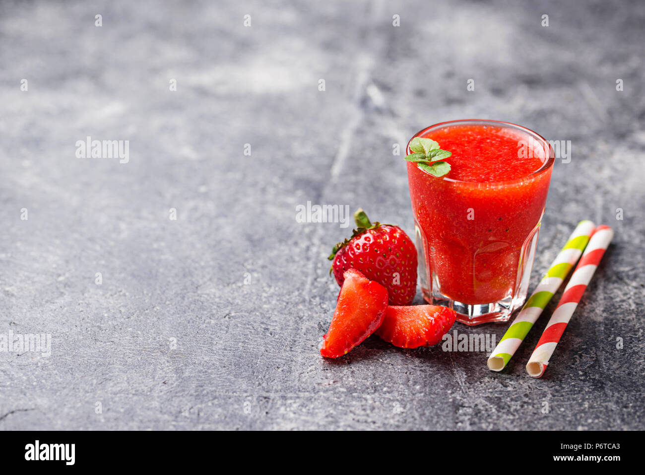 Gesunde süße Erdbeere Smoothie cocktail Stockfoto