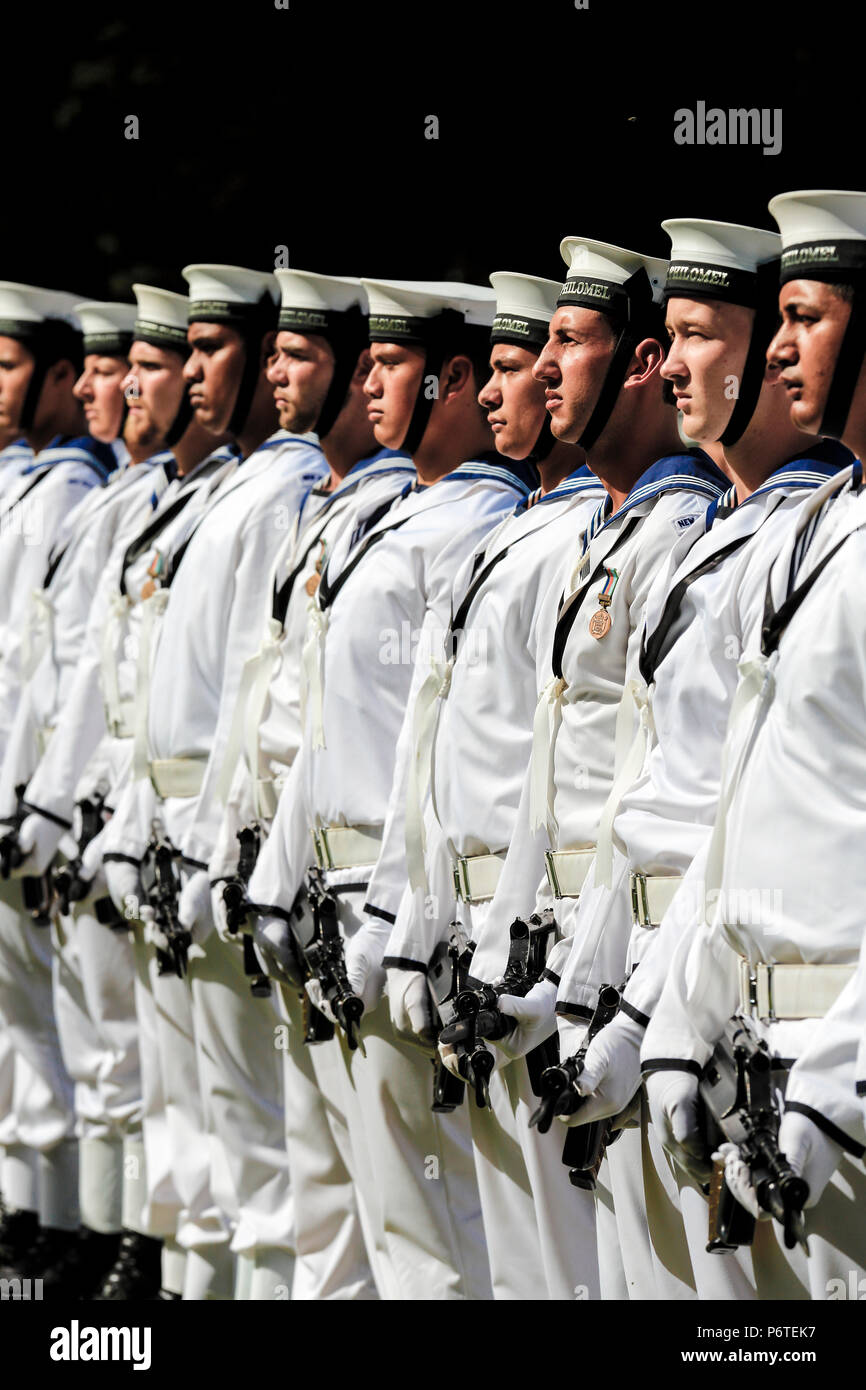 New Zealand Navy bei Waitangi Day feiern auf dem Waitangi Treaty Grounds, Neuseeland Stockfoto