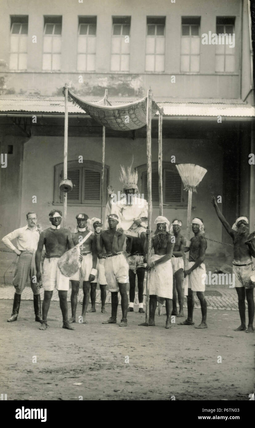 Italienische kolonialen Soldaten während einer Maskerade, 1930er Jahre Stockfoto