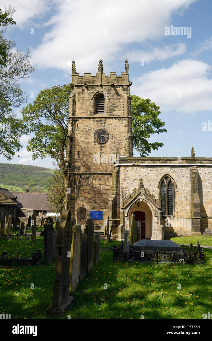Castleton Church, in Derbyshire, England, Großbritannien. Dorfkirche des Landkreises Peak. Ort der Anbetung Stockfoto