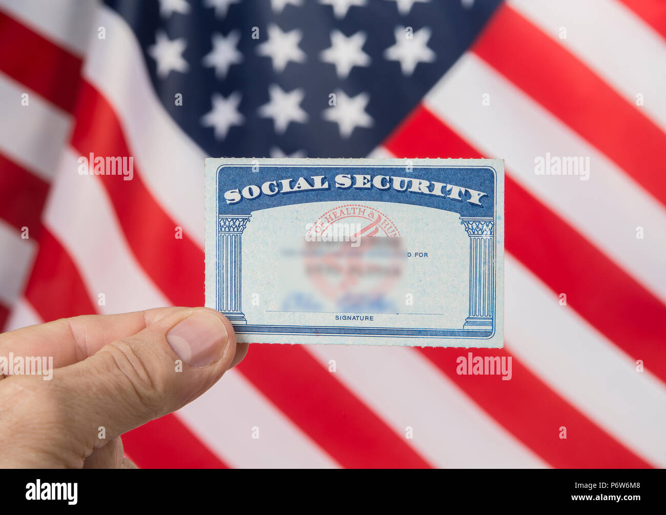 Social Security Card und Resident Alien Card. Green Card american dream Konzept Stockfoto