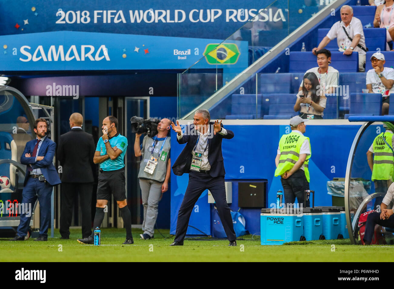 Samara, Russland. 2. Juli 2018. Tite Couch von Brasilien beim Spiel gegen Mexiko Spiel gültig für die Achte Runde der Finale der FIFA WM 2014 Russland in Samara Arena in der Stadt Samara in Russland dieser Montag, 02. Foto William Volcov Credit: Brasilien Foto Presse/Alamy leben Nachrichten Stockfoto