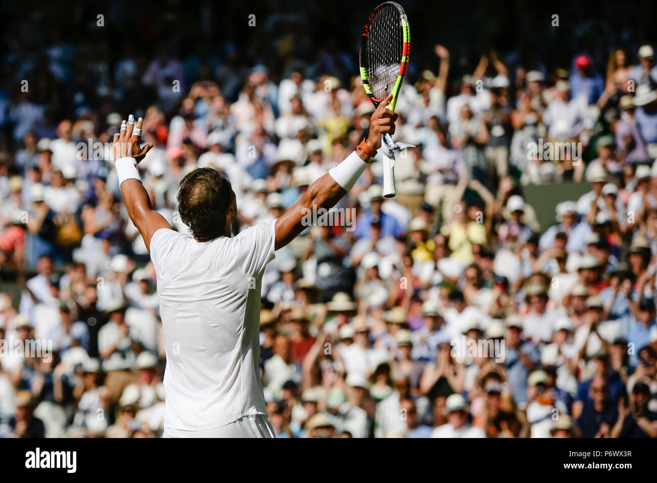 London, Großbritannien, 3. Juli 2018: Rafael Nadal aus Spanien während Tag 2 in Wimbledon Tennis Championships 2018 auf der All England Lawn Tennis und Croquet Club in London. Credit: Frank Molter/Alamy leben Nachrichten Stockfoto