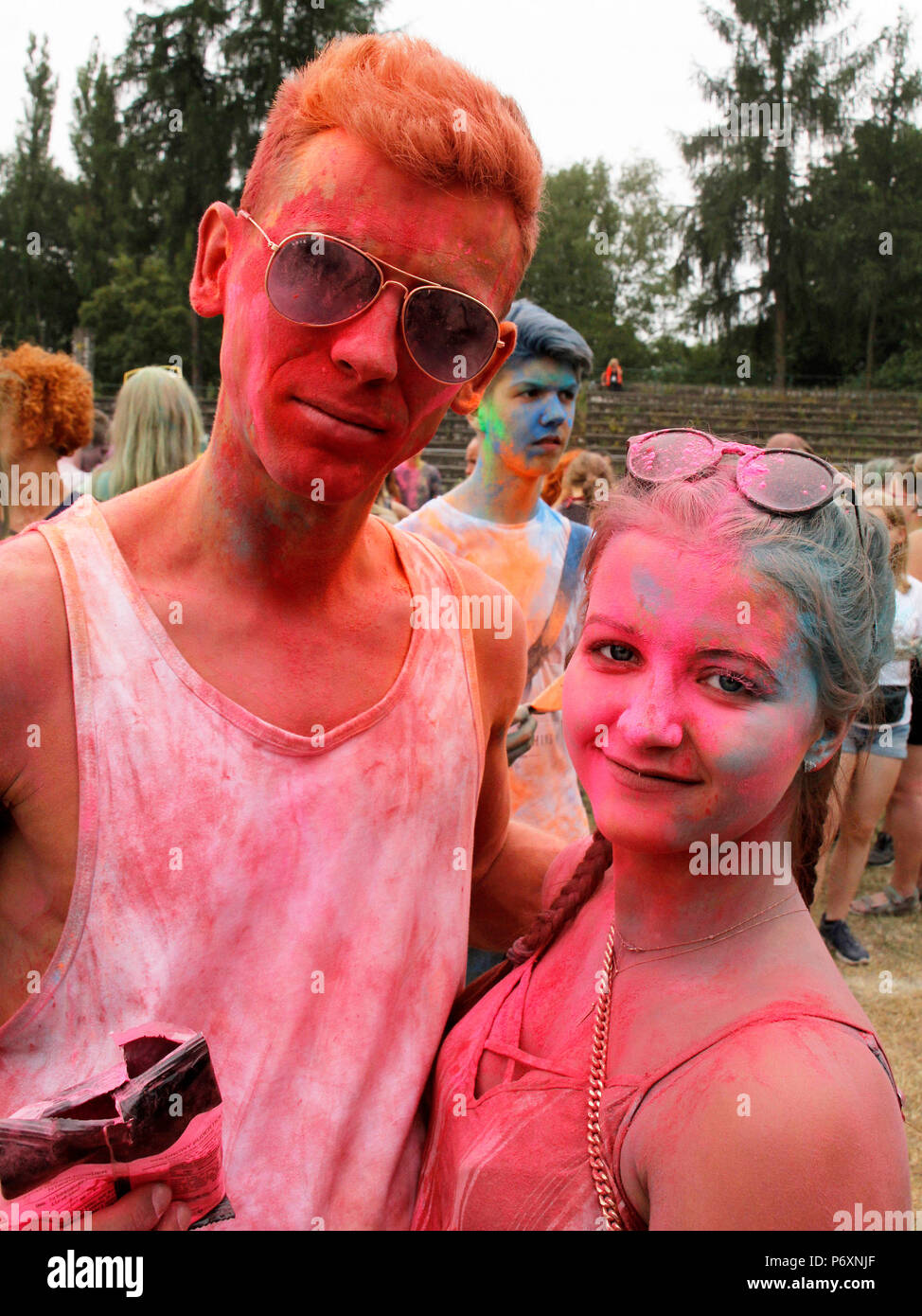 Paar an Farbe Festival in Krakau, Polen Stockfoto