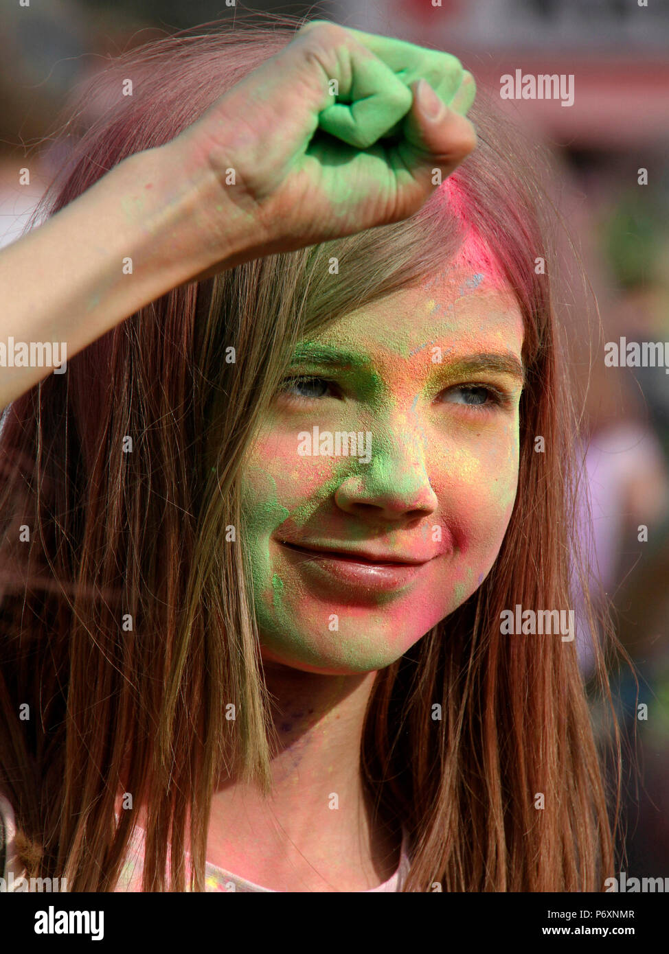 Mädchen in Farbe Festival in Krakau, Polen Stockfoto