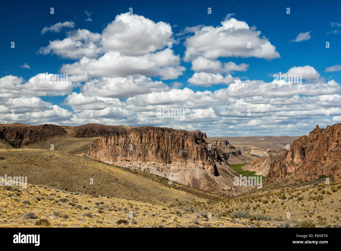Südamerika, Argentinien, Santa Cruz, Patagonien, Cueva de Los Manos Landschaft Stockfoto Südamerika, Argentinien, Santa Cruz, Patagonien, Cueva de Los Manos Landschaft Stockfoto
