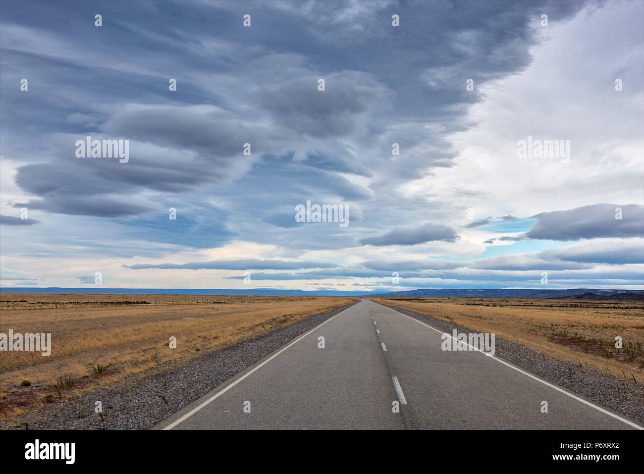 Südamerika, Argentinien, Chubut, Patagonien, Ruta 40 in der Nähe von Rio Mayo Stockfoto Südamerika, Argentinien, Chubut, Patagonien, Ruta 40 in der Nähe von Rio Mayo Stockfoto