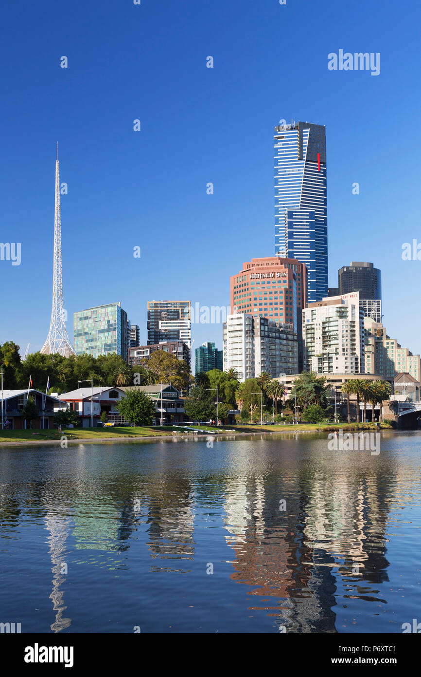 Eureka Tower und Victorian Arts Centre am Yarra River, Melbourne, Victoria, Australien Stockfoto