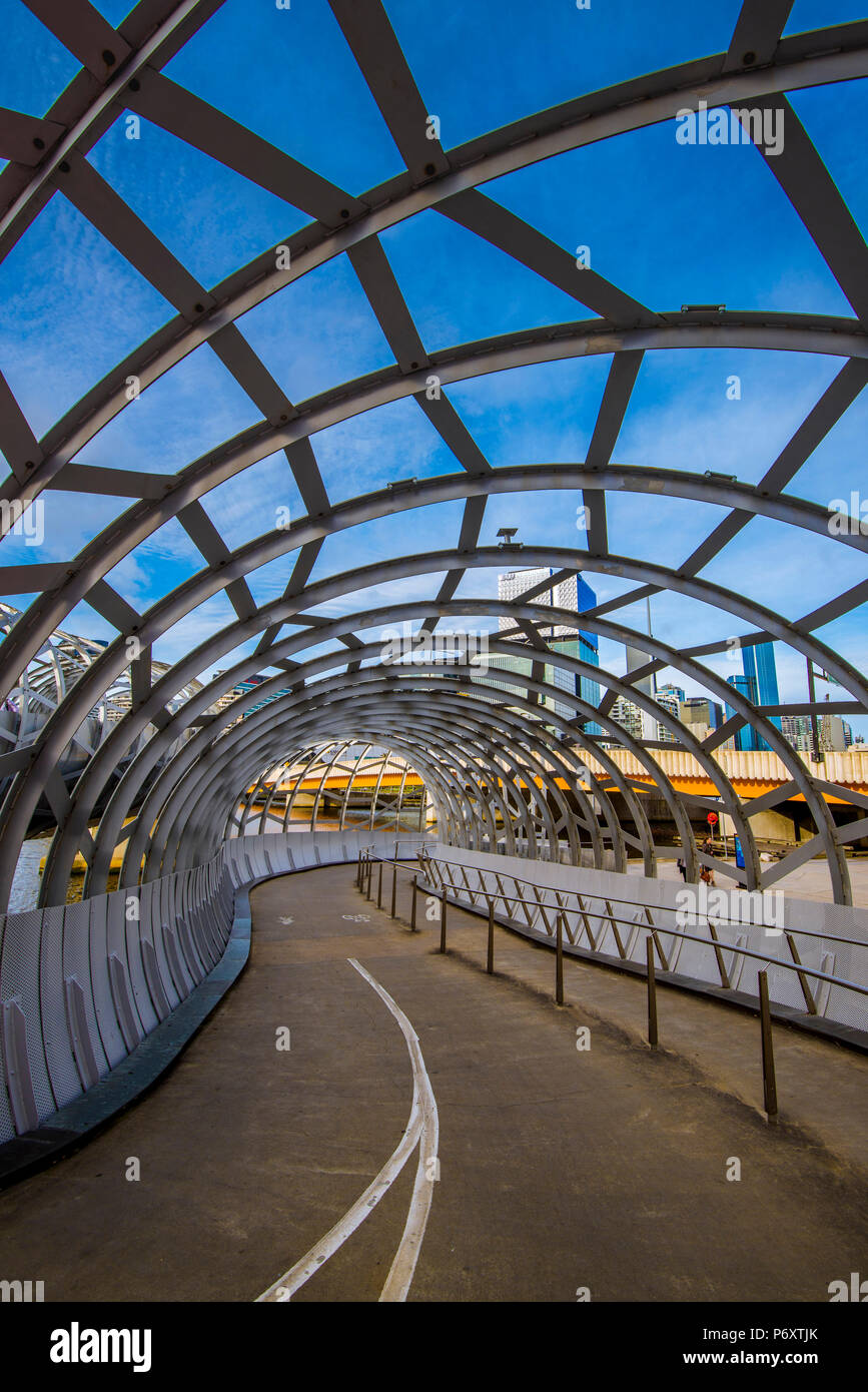 Melbourne, Victoria, Australien. Webb Brücke an den Docklands. Stockfoto