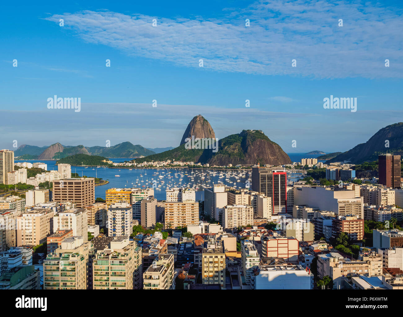 Blick über Botafogo in Richtung der Zuckerhut, Rio de Janeiro, Brasilien Stockfoto