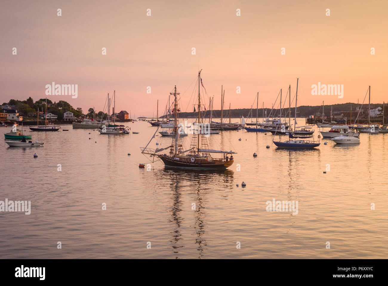 USA, Massachusetts, Cape Ann, Gloucester, Gloucester Harbor, Sonnenuntergang Stockfoto