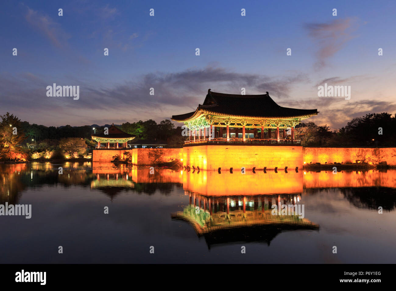 Südkorea, Gyeongsanbuk-do, Gyeongju (UNESCO-Welterbe), Anapji Teich Stockfoto