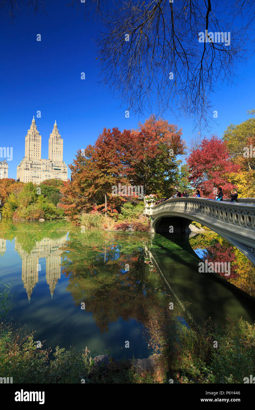 USA, New York City, Manhattan, Central Park, Bogenbrücke Stockfoto