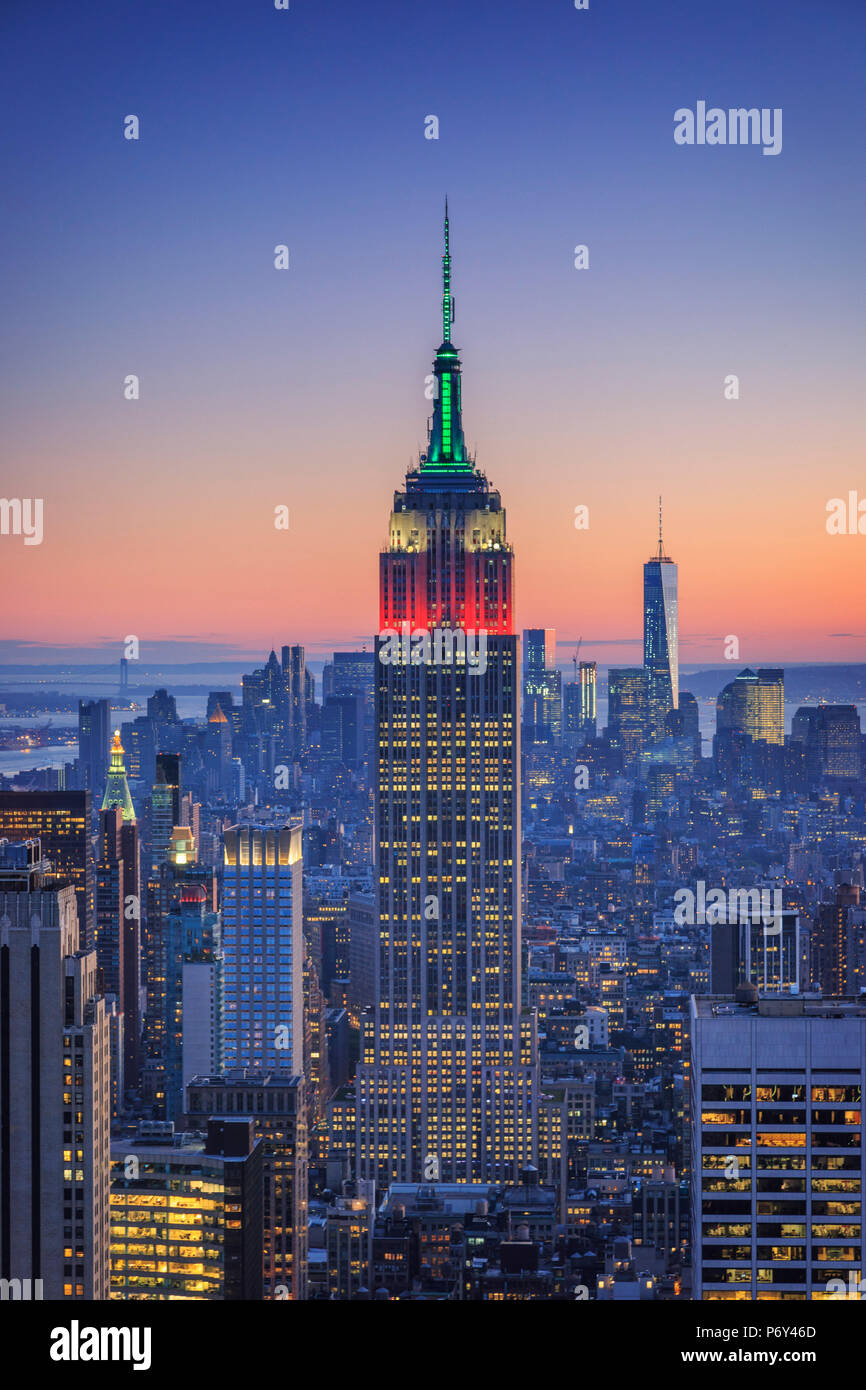 USA, New York, New York City, Empire State Building und Midtown Manhattan Skyline Stockfoto